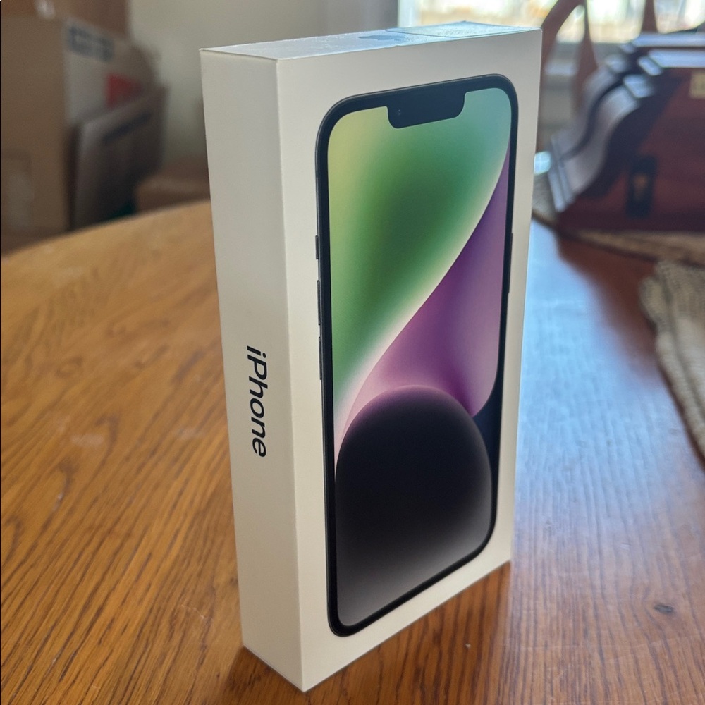 Apple iPhone 14 Box